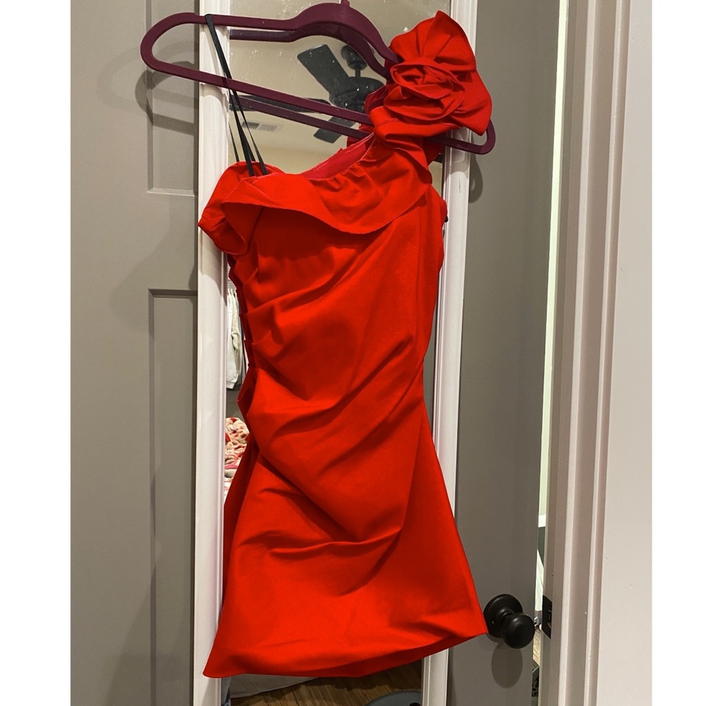 One Shoulder fitted Red dress!